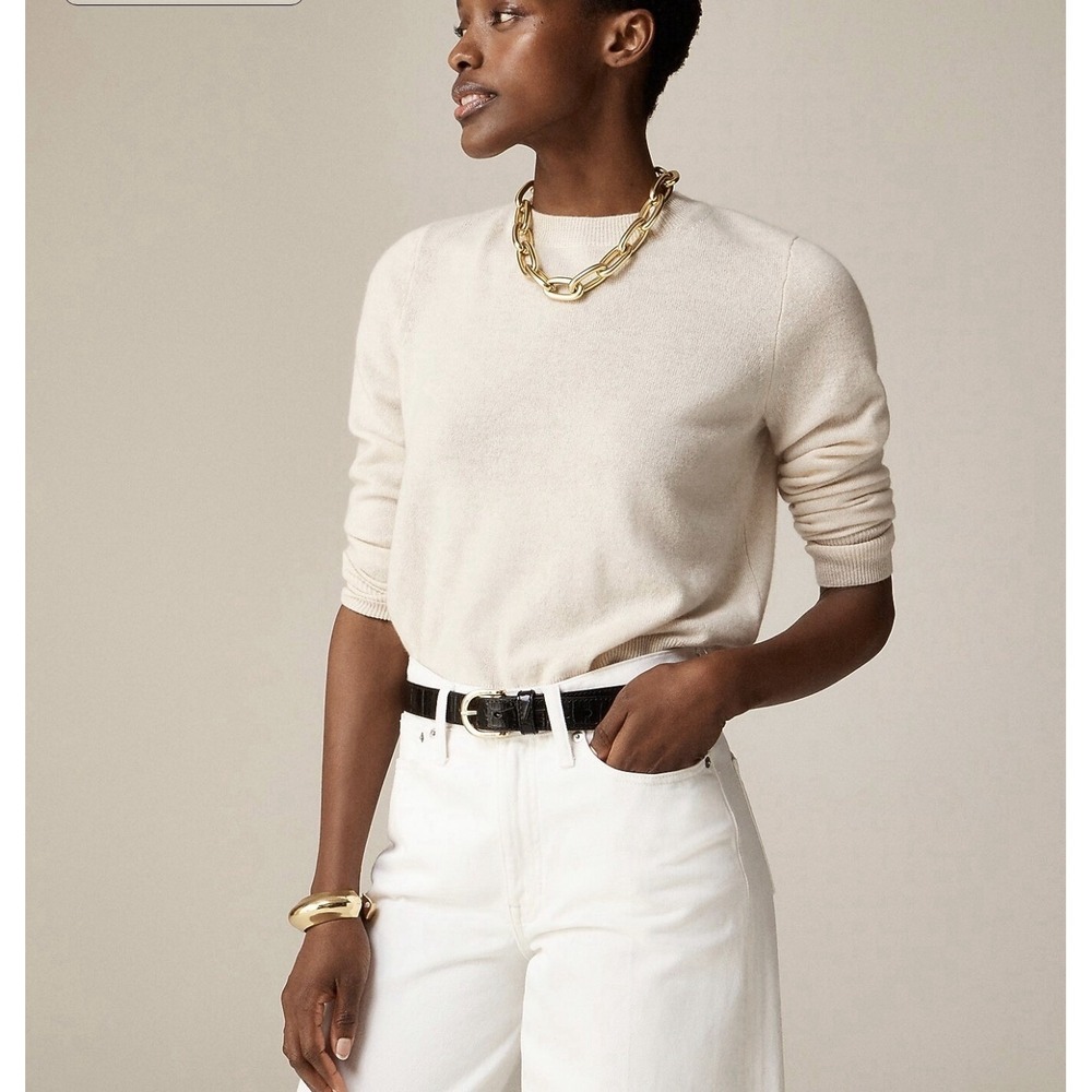 J. CREW Classic Fit crewneck sweater in Natural Size M $148 BA400